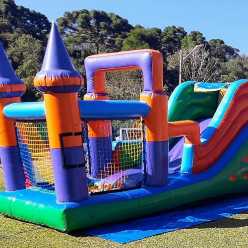 Tobogã com Piscina de Bolinhas